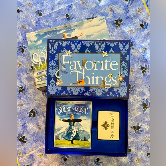 The Sound of Music 45th Anniversary Limited Edition Gift Set - Picture 4 of 16